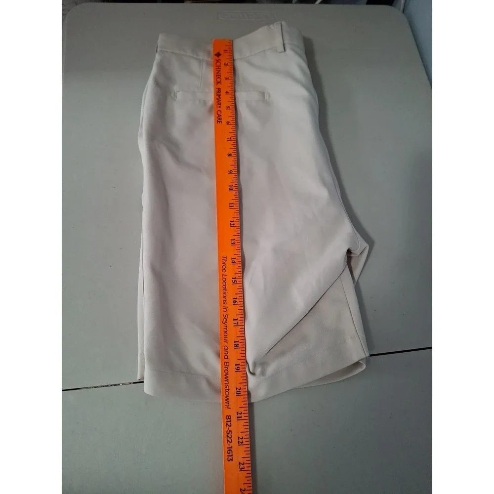 Peter Millar Mens Beige Golf Shorts Size 36